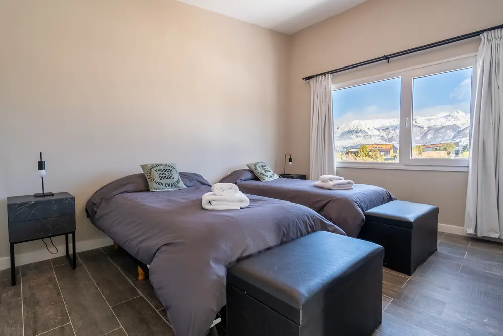 Segundo dormitorio con dos camas simples